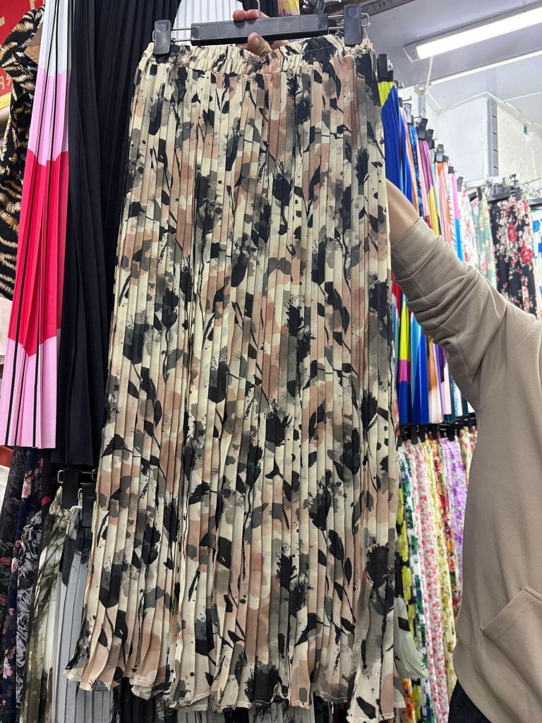 European & American Pleated Print Midi Skirt, Soft Chiffon Fabric, High Waist, Versatile Style