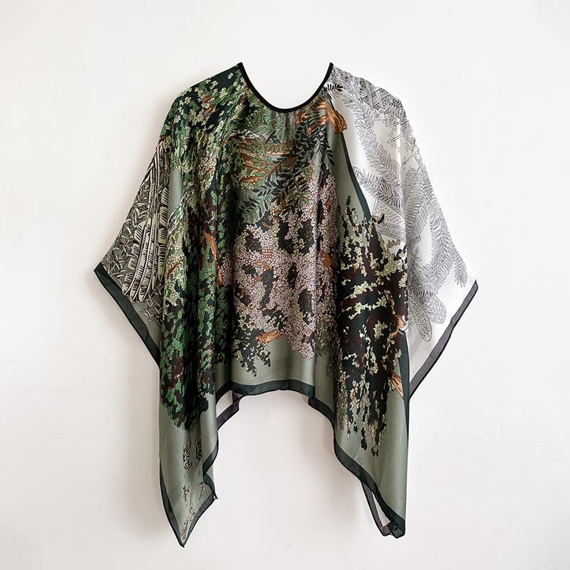 110 cm Quadratische Schals Sommer Strand Sexy Damen Mode Druck Seide Kittel Bluse Sonnenschutz Bequemes Poncho Neu