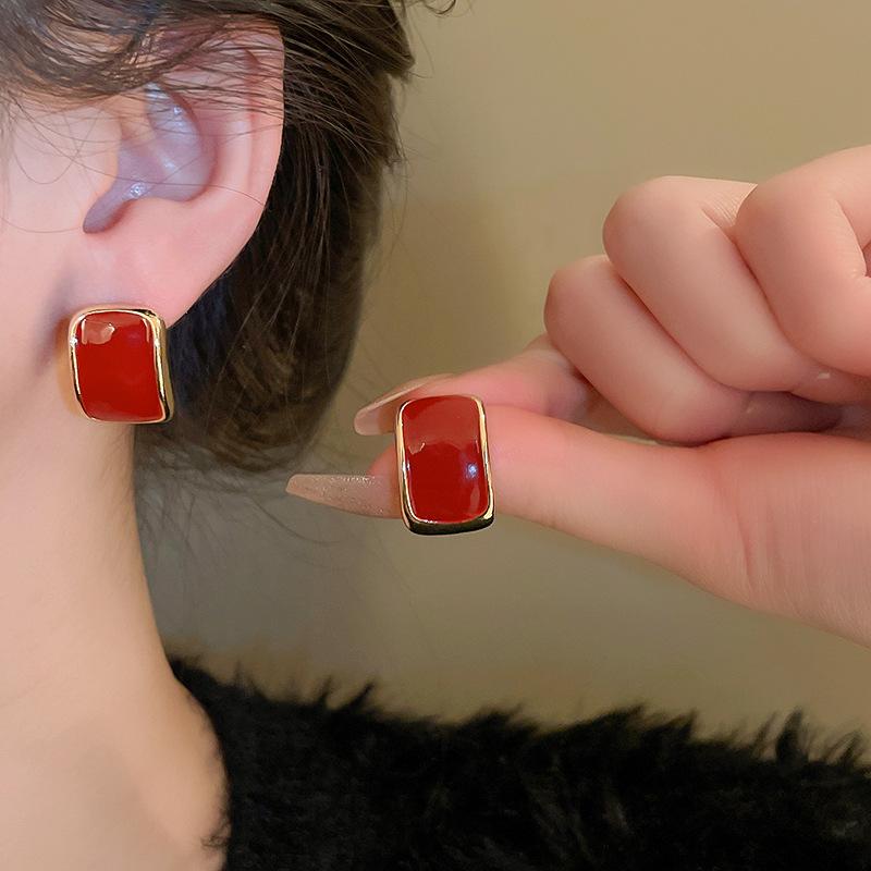 Small Dripping Oil Square Geometric Silver Needle Stud Earrings Fashion Temperament Commuter Earrings