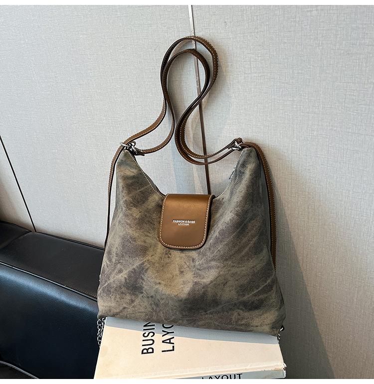 

Popular color contrasting large-capacity women s backpack 2025 new multi-purpose shoulder messenger bag going commuting tote bag