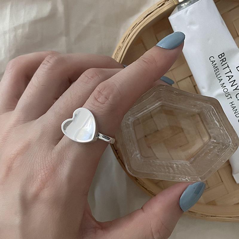 Prsten ve stylu korejském S925 postříbřený s nepravidelným listem - Dámská vintage móda, Jednoduchý zakřivený okraj Srdce Geometrický Otevřený design pro ukazováček.