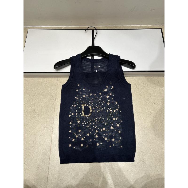 D Brand European Floral Knit Vest: Slim-Fit Round Neck Top