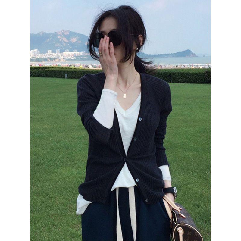 Dongdaemun Solid Color and V-neck Long Sleeves T-Shirt Women's Slub Cotton Easiest for Match Bottoming Shirt Spring Leisure Inner Wear Blouse Tide