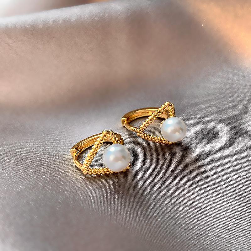 Серьги-пусеты с жемчугом Meier Vintage - женские, высококлассные, элегантные и сдержанно-роскошные серьги - минималистичный, нишевый и стильный дизайн