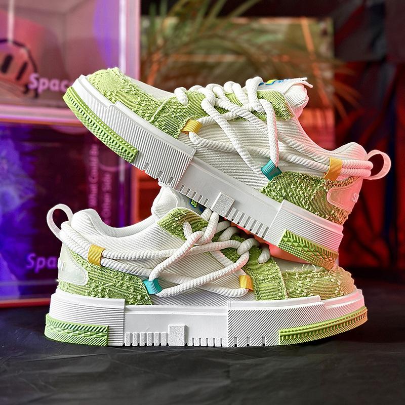 Fashion High Quality Spring New Mens Shoes 2025 Small Crowd Design Bread Shoes Men's Casual China-Chic Skateboard Shoes Fashion Sneakers