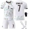 2526 Portugal Fußballbekleidung Europameisterschaft Nr. 7 C Ronaldo 8B Fei 11 Phillips Kinder-Trikot-Set Richtige Version
