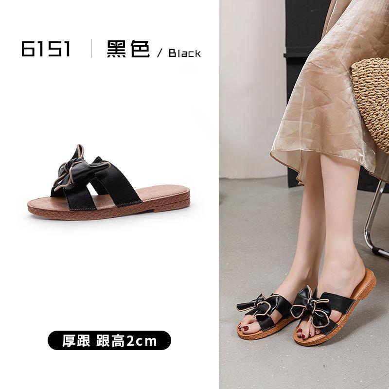 Leather sandals women wear 2025 new summer high-end slippers fashion Internet celebrity versatile one-word