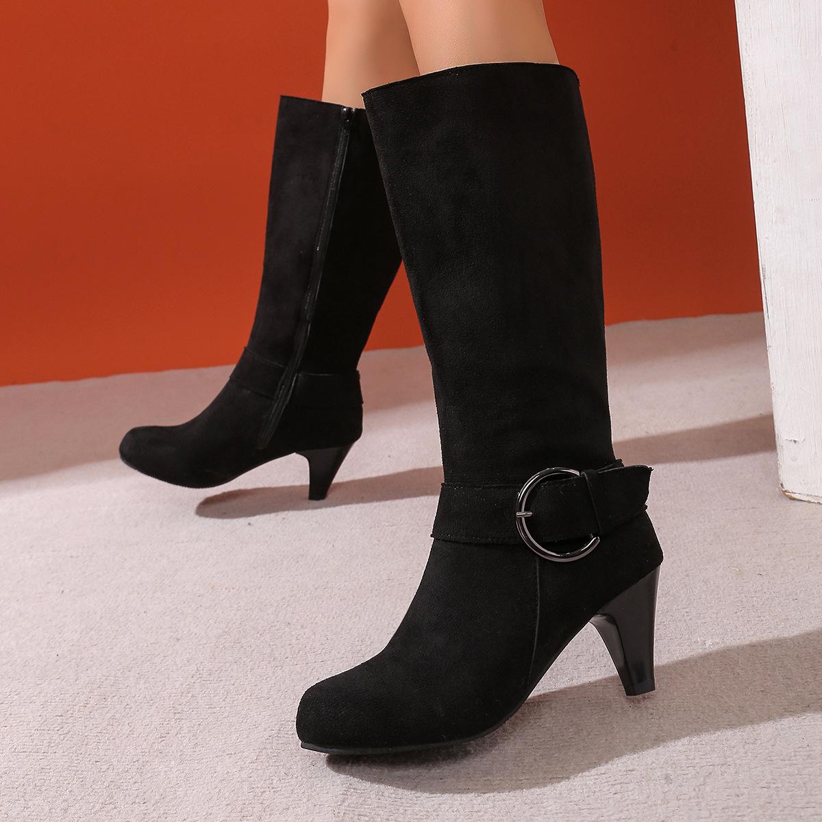 

Осенние и зимние сапоги, новые сапоги до середины колена, замшевые сапоги на высоком каблуке, размер 40-43, короткие сапоги с пряжкой на ремне 43 чёрный