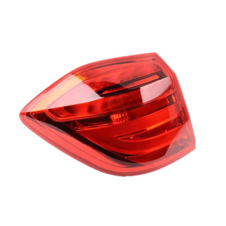 Compatible Tail Lights for 2015 Mercedes W166 GL400 (Part Numbers: 1669067501, 1669067601)
