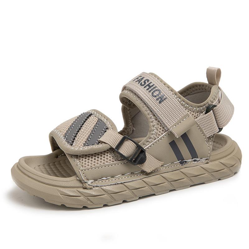 Children's sandals boys summer soft-soled beach shoes 2025 new non-slip middle-aged and older children's sports sandals boys summer