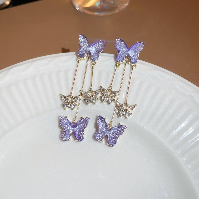 

Сережки-пусети Серце з цирконієм та стразами Срібна голка - Дизайн високої моди