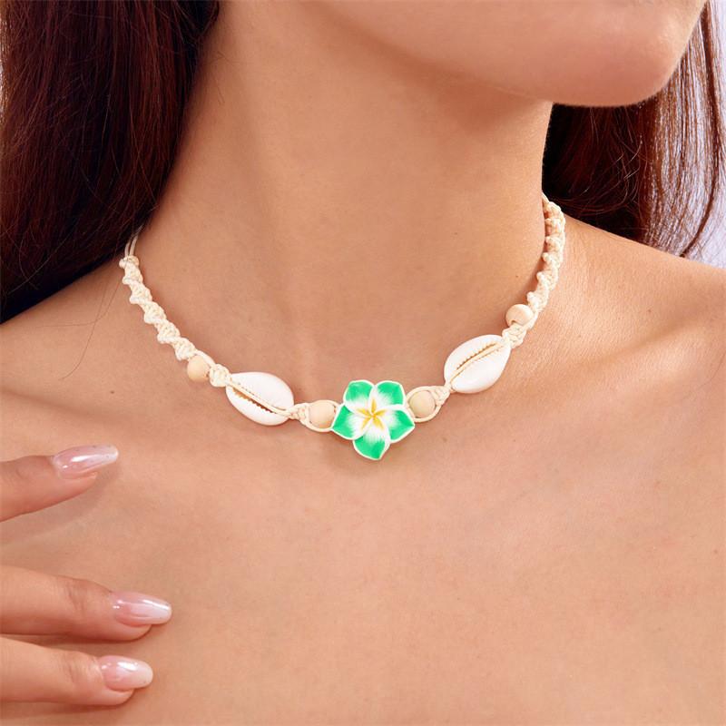 Style Adjustable Necklace Featuring Resin Flowers And Shell Accents For Women