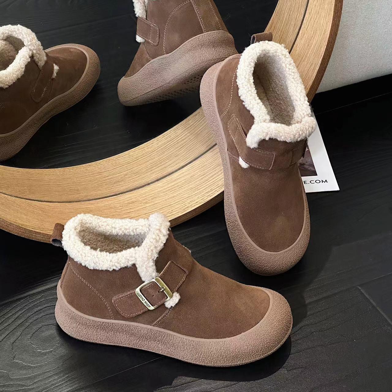 

Новые зимние женские сапоги из бархата, теплые хлопковые ботинки, модные кожаные высокие ботинки на толстой подошве для женщин 35