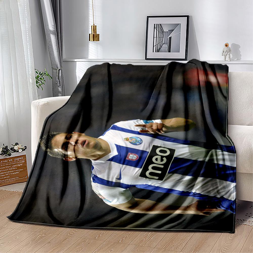 Soccer Player Action Blanket Durable Comfort Perfect for Couch Bedding Livingroom Four Seasons Multipurpose Modern