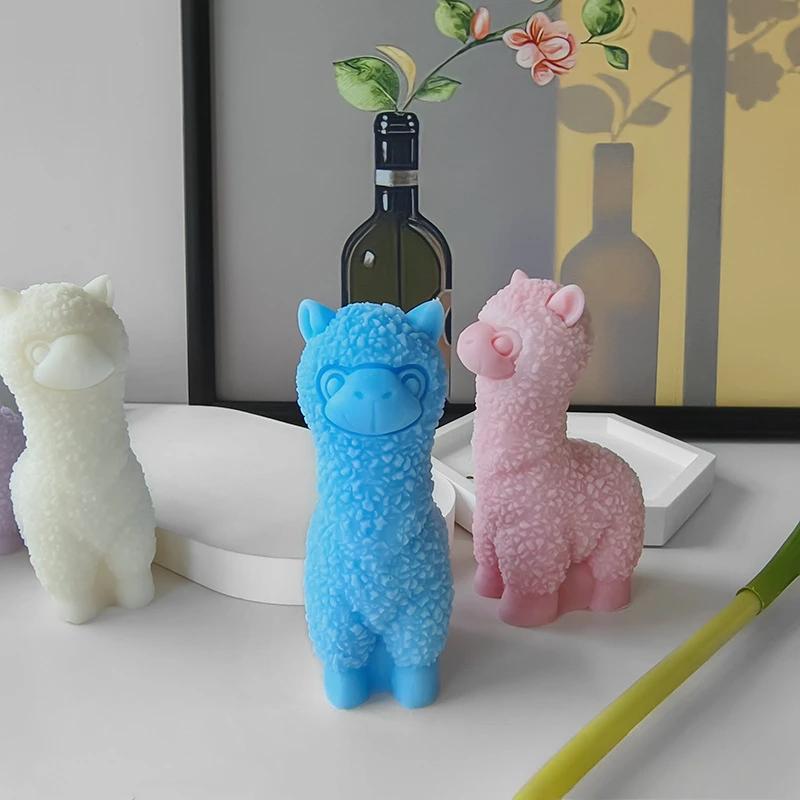 Handmade Cute Camel Shaped Aromatherapy Candle DIY Creative Ornament Birthday Companion Gift  Candle