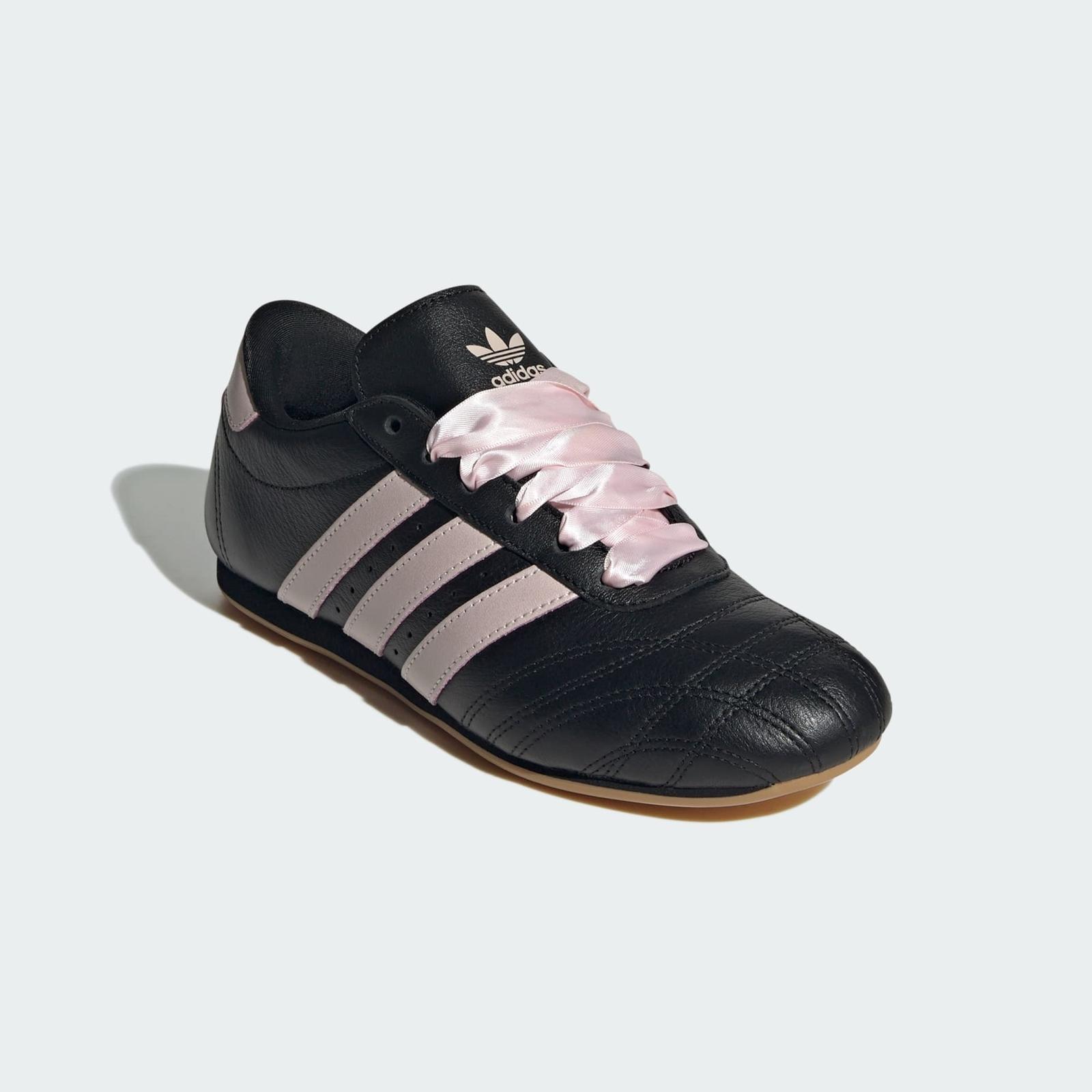 JS1615 adidas Originals Taekwondo Core Black Sandy Pink Metallic Gum (Men s) 10