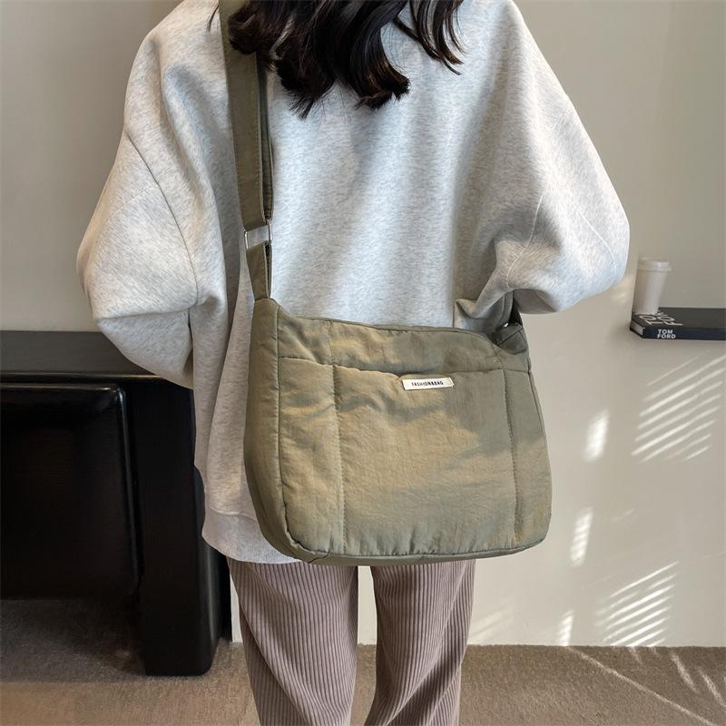 Simple Space Cotton Solid Color Large Capacity Soft Bag Women'S Down Fashion Light Niche Commuter Shoulder Bag Messenger Bag