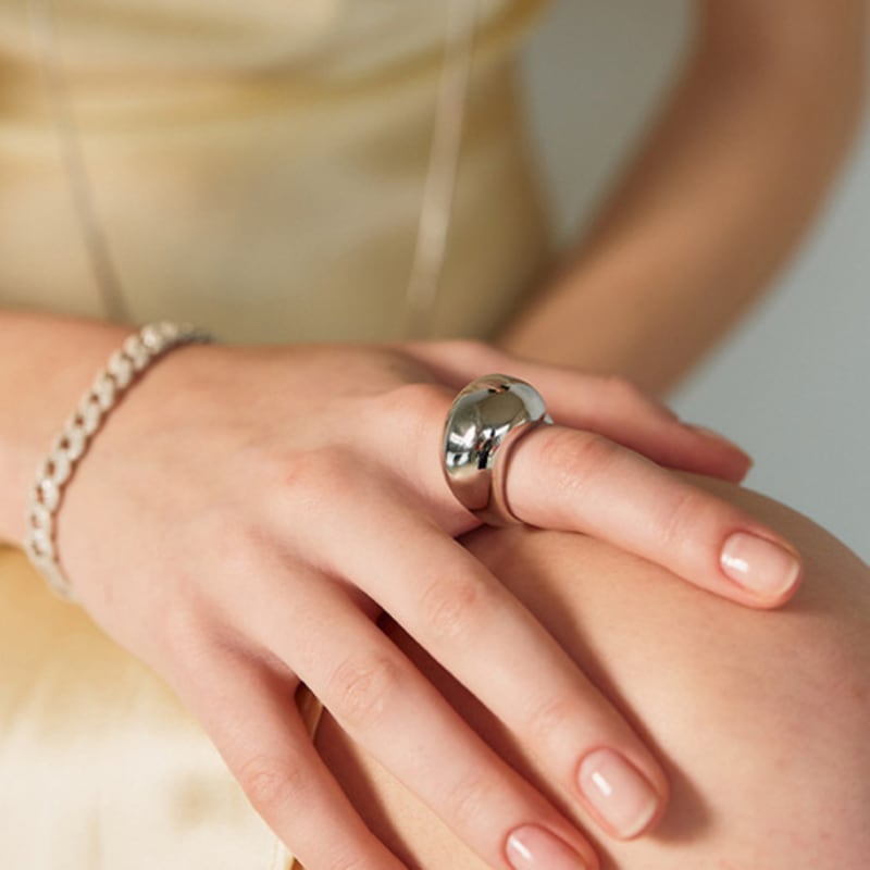 

1064STUDIO BOLD VINTAGE R SILVER