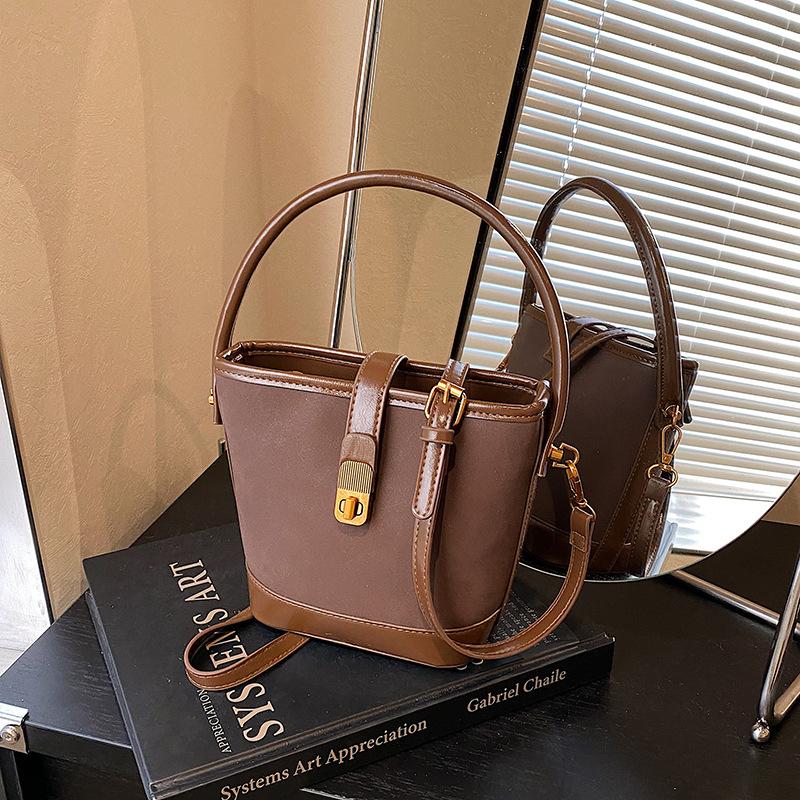 Premium Contrasting Color Handbag Women's 2025 Winter New Fashion Simple Bucket Bag Niche Messenger Shoulder Bag