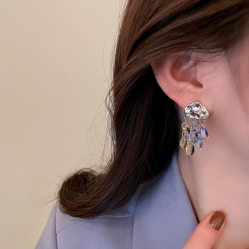 Silver Color Cloud Water Drop Tassel Earrings Summer New Fashion Crystal Raindrop Cloud Shaped Earrings for Women Party Jewelry