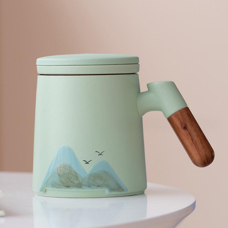

Guochao Wooden Handle Yuanshan Ceramic Mug with Lid Qianli White Porcelain Jiangshan Office Tea and Water Separation Business Gift 400ml