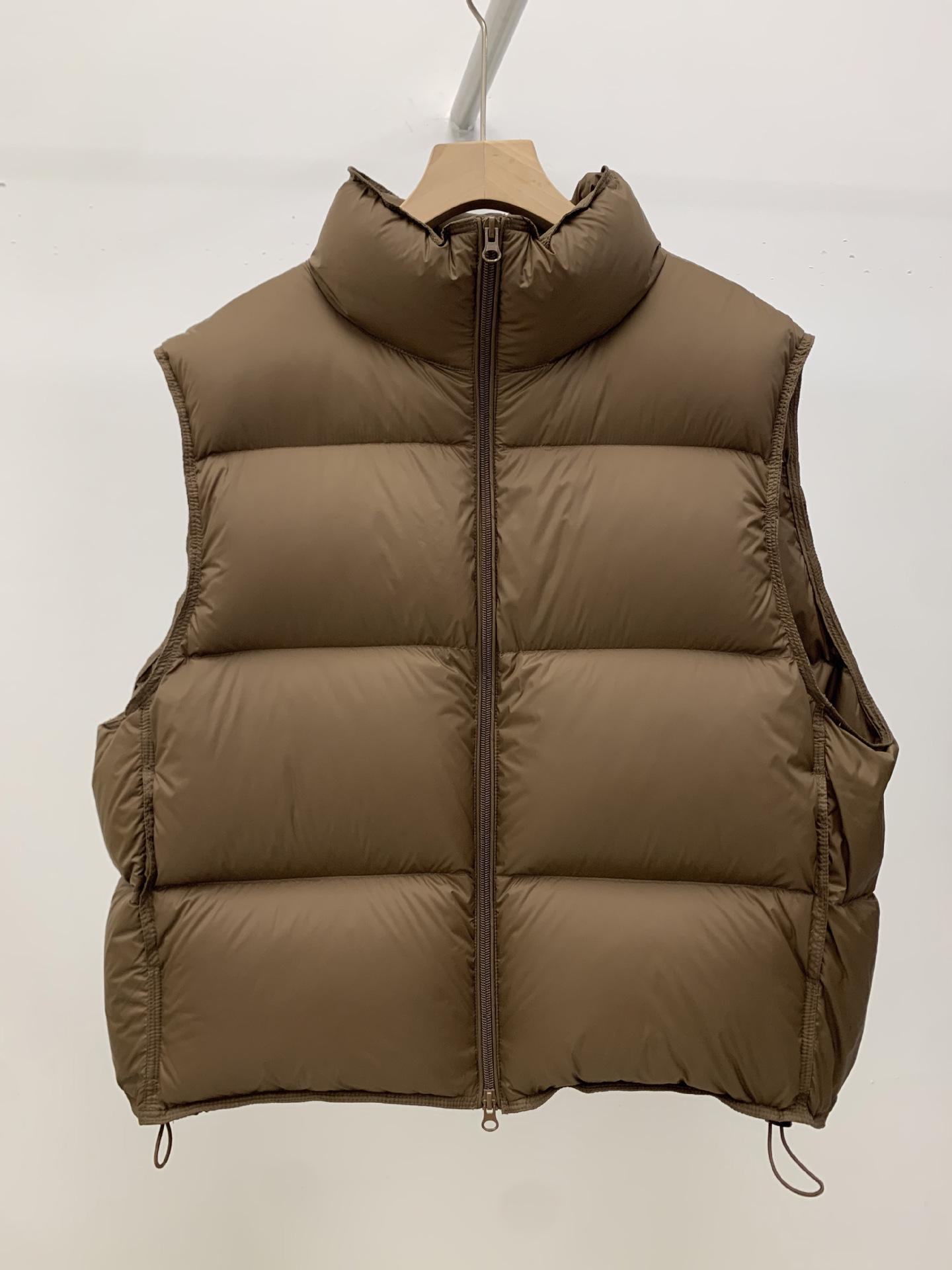 

Женский жилет без рукавов с воротником-стойкой из 95% пуха белой утки, осенне-зимняя свободная теплая верхняя одежда в корейском стиле. M (60-75 kg) темно-коричневого