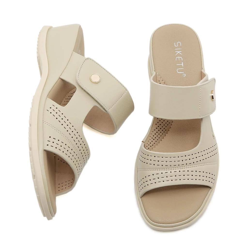 Women Slippers Summer Outside 2025 New European American Sandals Women's Shoes Comfortable Casual Beach Slope Heel Slippers