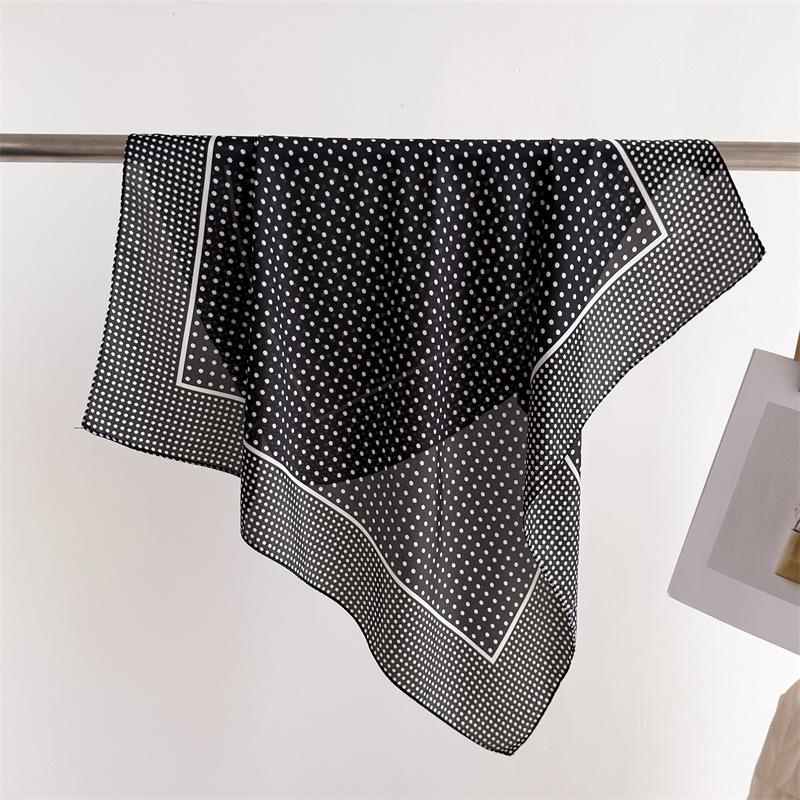 Luxury New Printed Scarves Women's Silk Scarf Spring and Summer Floral Decorations Small Neckties Hairbands Bags Wholesale