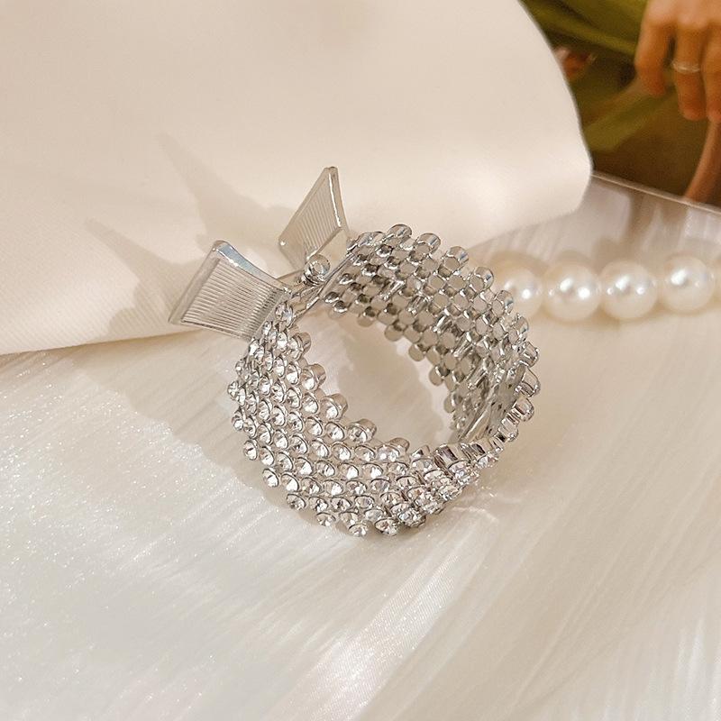 Luxury Fashion Pearl Rhinestone Metal Hair Clip Women Girls Mini High Ponytail Holder Crystal Hair Claws Elegant Party Headdress