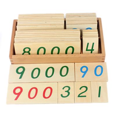 Vysoko kvalitné Montessori pomôcky Drevené karty s číslami 1-9000 Malé digitálne Študentské použité Matematické hračky Vzdelávacie hračky na skorý rozvoj Darček