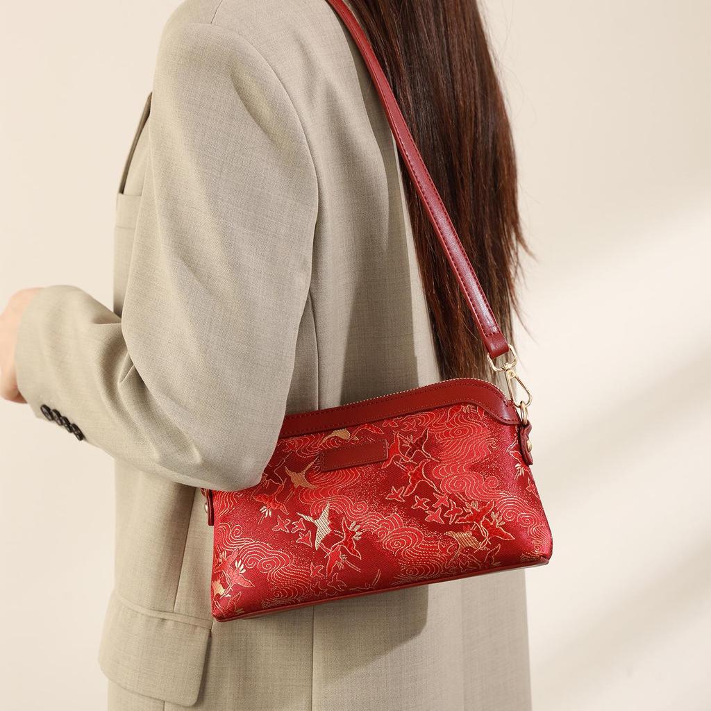 2026 New Style Red Bridal Wedding Crossbody Bag: Elegant Chinese Design for Ceremonies & Daily Use