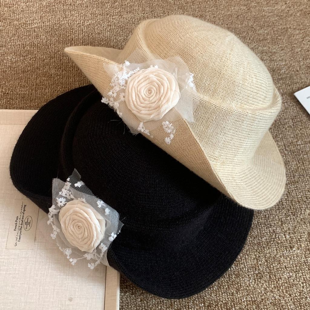 Hepburn Style Camellia Fisherman Top Hat Female Spring And Summer Elegant Japanese Linen Beret Showing Face Small French Pot Hat Thin