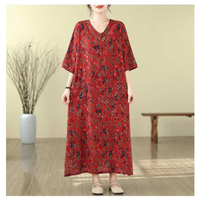 2025 Literary Retro Travel Plus Slim Cotton V-Neck Dress