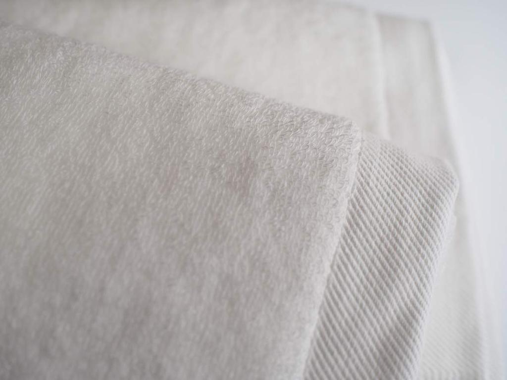 Imabary: Imabari Certified Brand Supima Cotton Imabari Angel Towel Bath Towel (60x125cm, Set of 2) (Off-White)