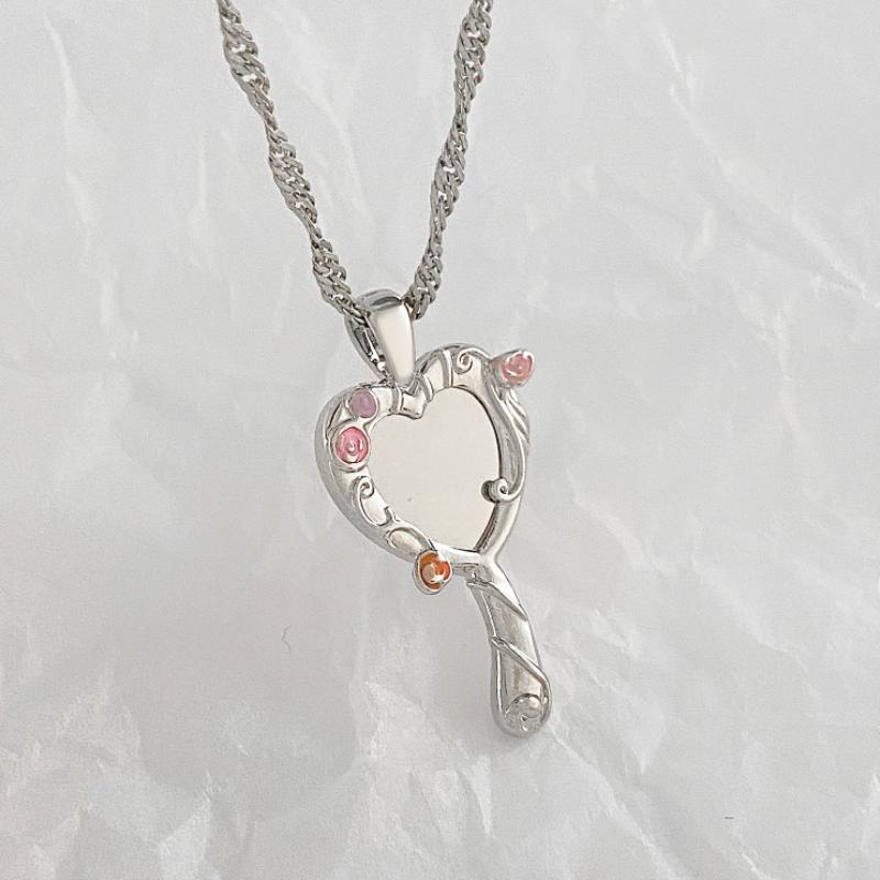 

New Fashionable Heart-shaped Mirror Pendant Necklace, Women s Sweet Temperament Holiday Party Accessories Gift
