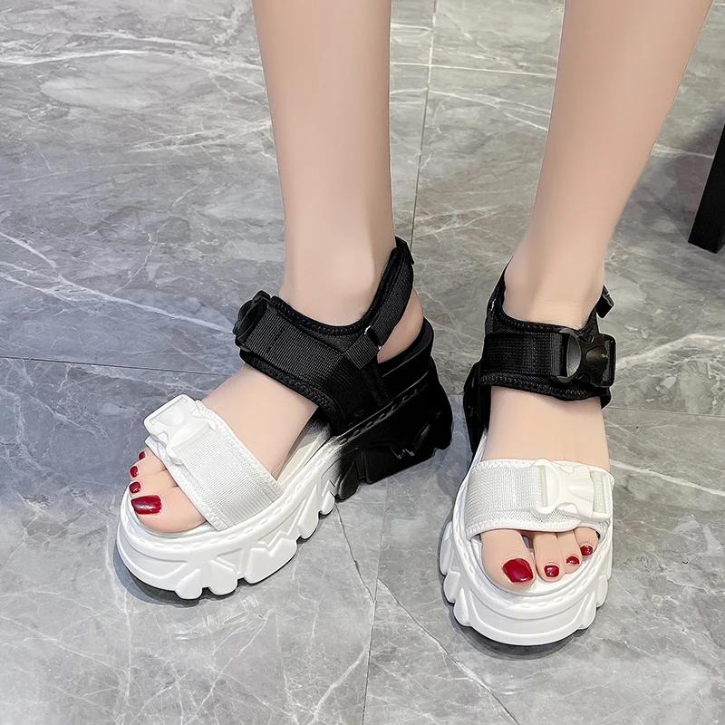 Women's Summer Sandals 2024 New Style Wedge Height Increasing Women Outdoors Beach Casual Mesh Breathability Walking Sneakers