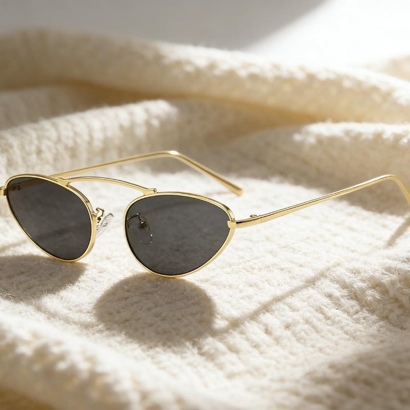 

Y2K Vintage Cat Eye Sunglasses Women Metal Frame Small Oval Designer Sun Glasses UV400 Fashion Retro Shades 2026 Hot Sale сірий