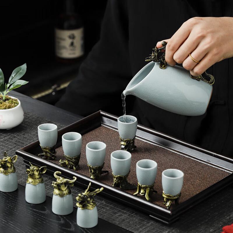 Chinese Zodiac Ceramic Baijiu Decanter Set