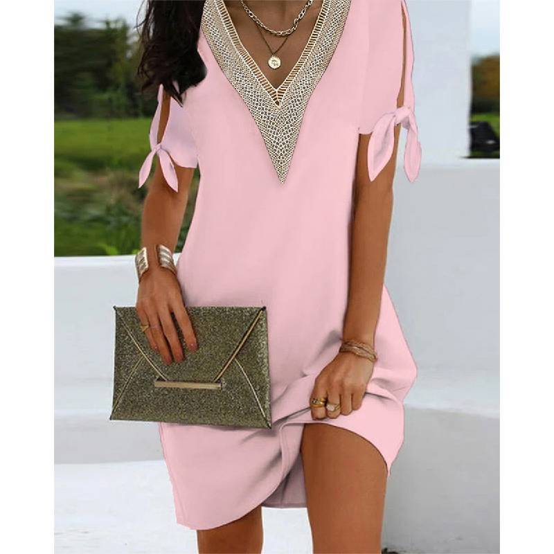 Elegantes Sommerkleid mit kurzen Ärmeln und Schleife für das Büro