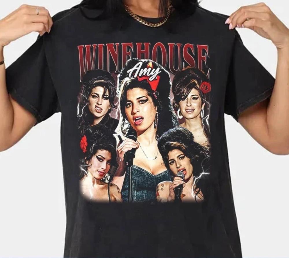 

Vintage Amy Winehouse Shirt Gift For Woman And Man Unisex T-Shirt Unisex T-Shirt S