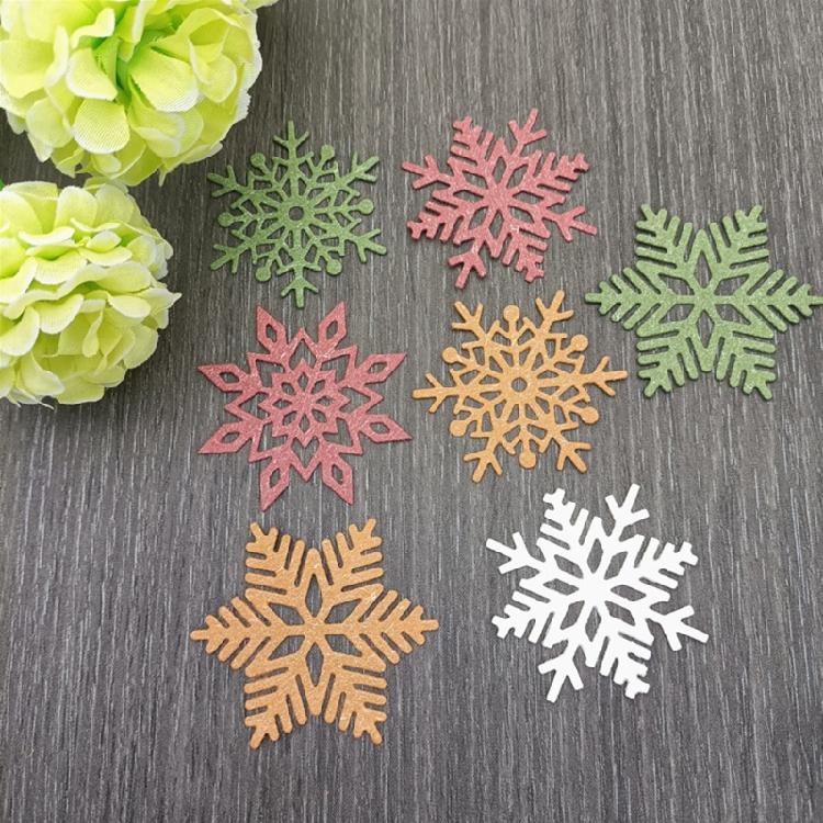 4 Pcs/Set Snowflakes Metal Cutting Die Snowflakes Embossing Script Die Stencils