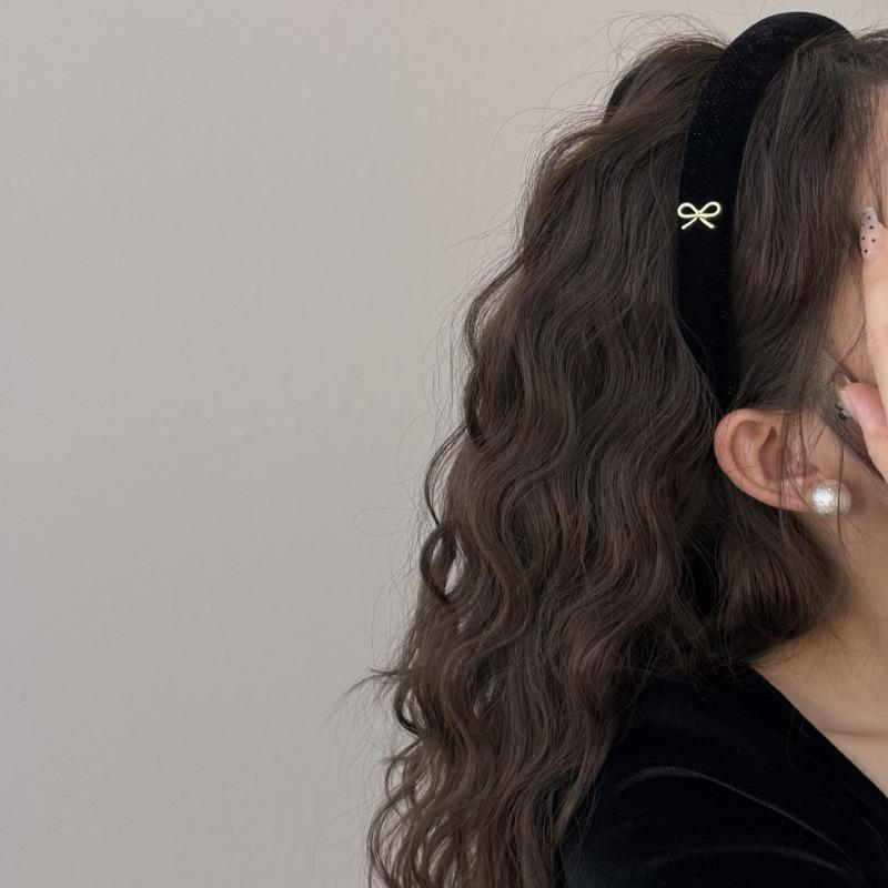 Korean autumn winter atmosphere headband women's new high cranial top velvet headband high sense retro hair accessories