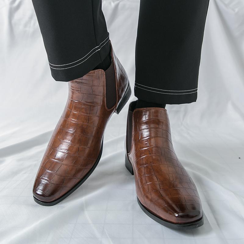 Fashion High-quality Men's Pointed Business Casual Short Boots Fashion Brand Men's Autumn New Style Comfortable Chelsea Leather Shoes