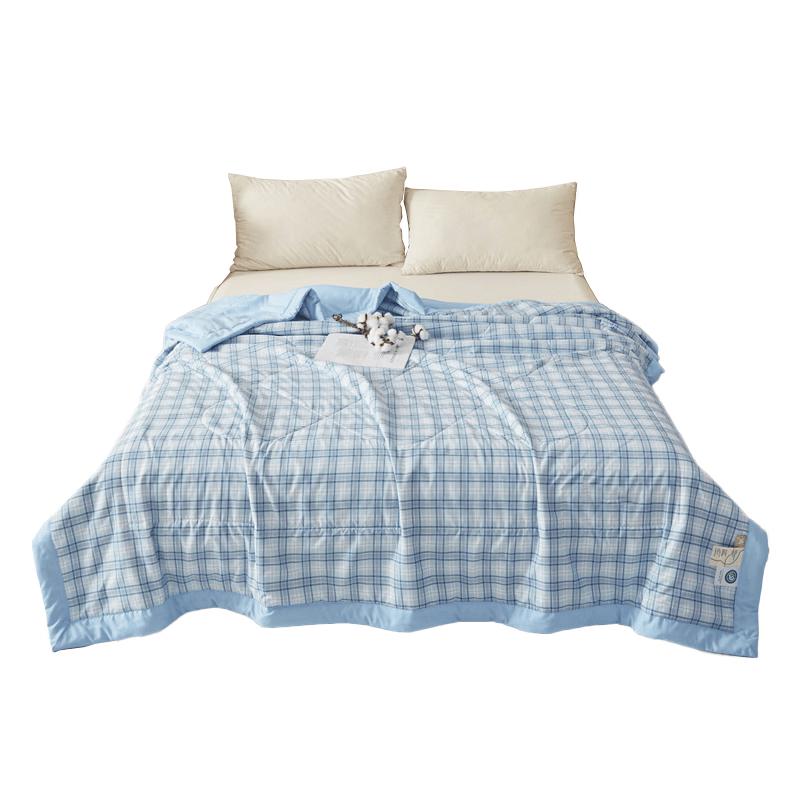 Muji Style Minimalist Summer Quilt