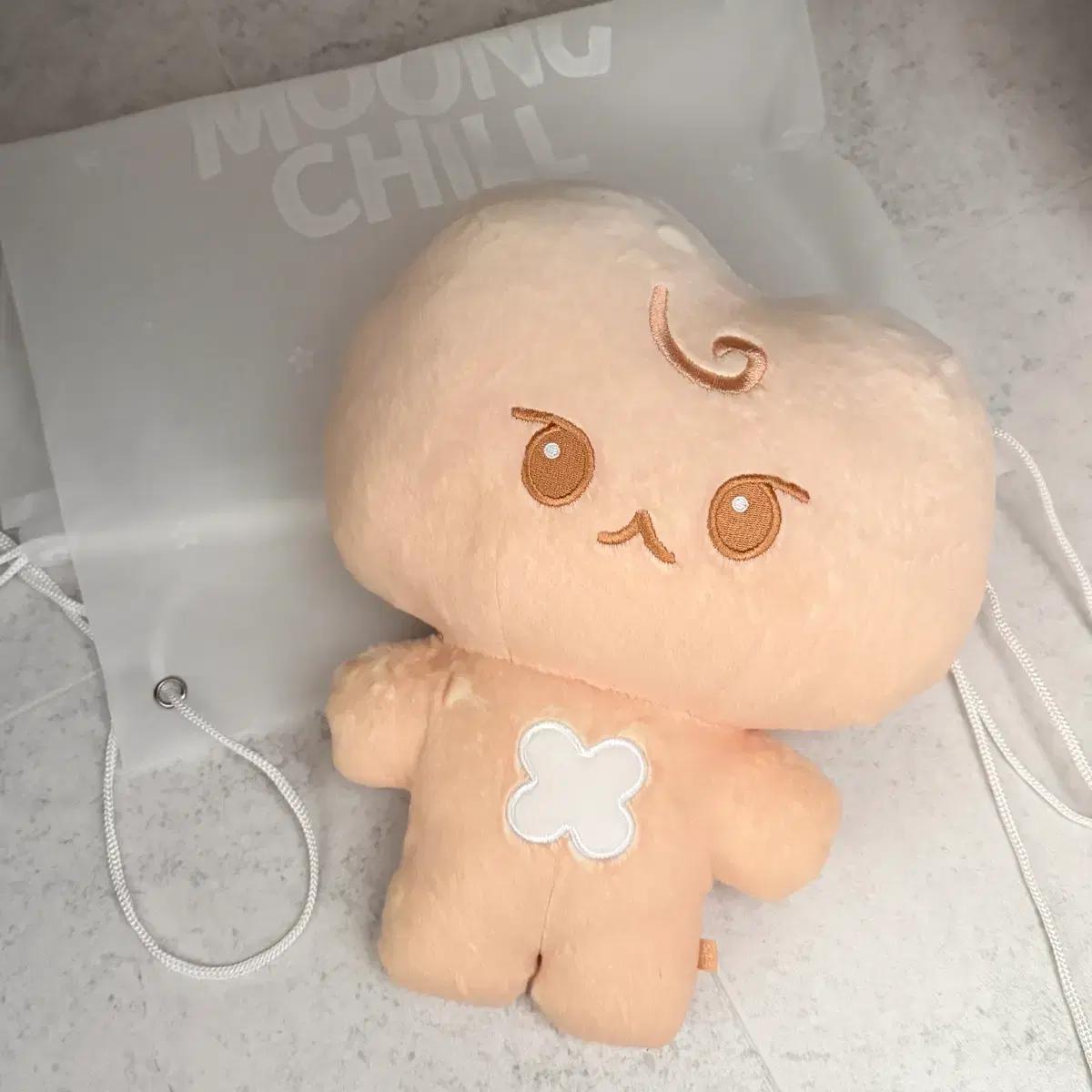 

NCT 127 Fluffy Big Chuchu Dong Geun Bang Doll for Sale Used