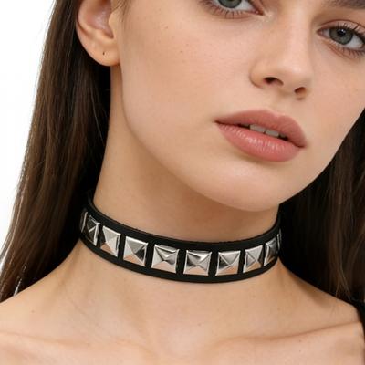 Punkowy Skórzany Choker dla Kobiet, Kwadratowy Naszyjnik z Nitami, Biżuteria Hip Hopowa na Imprezę dla Dziewczyn