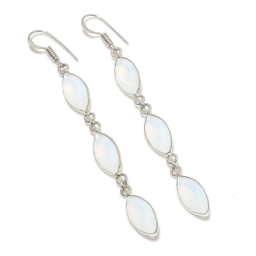 

Natural Milky Opal Gemstone 925 Sterling Silver Jewelry Earring 3.15 C4e85