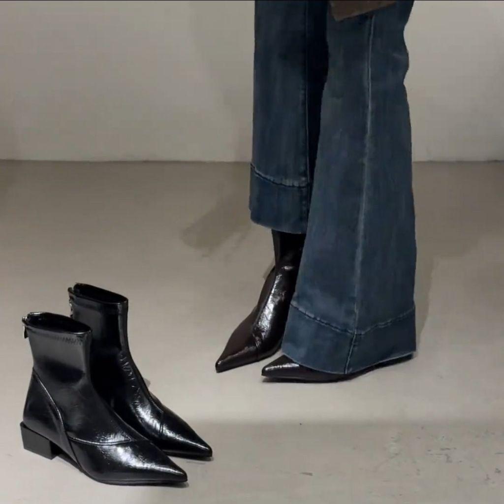 Martin Boot For Women With Waterproof Platform Rubber Sole And Pointed Toe For Autumn Fashion