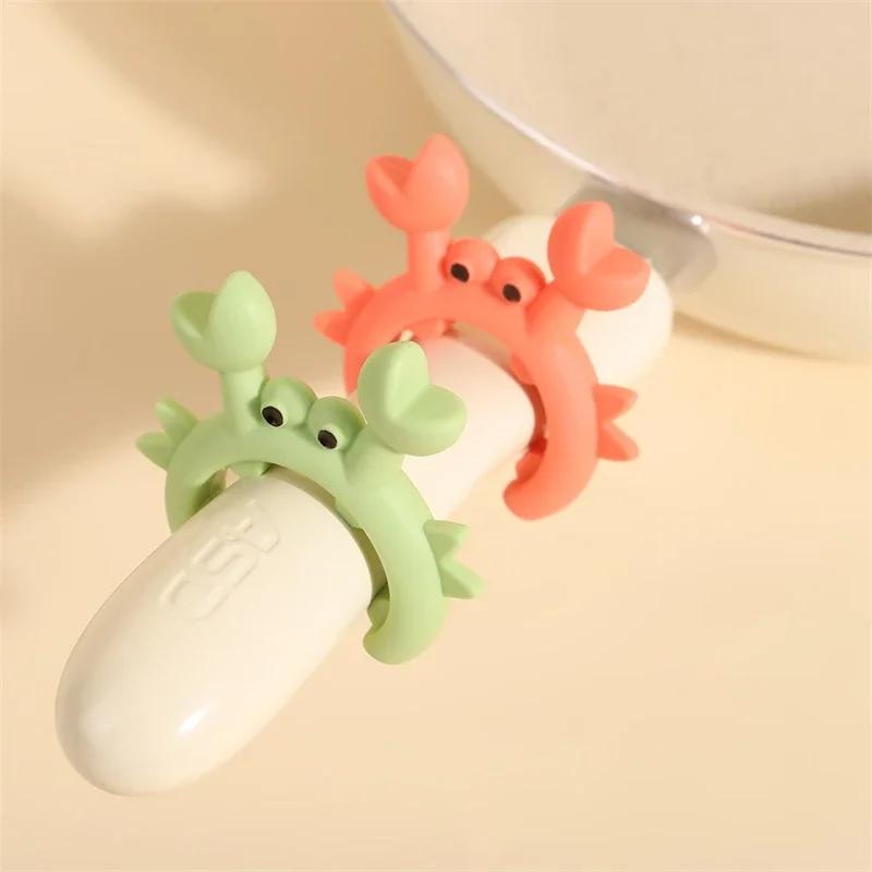 Silicone Crab Spatula Holders Anti Scalding Overflow Pot Clip Spoon Rack Adjustable Small Crab Spoon Pot Holders Kitchen Gadgets