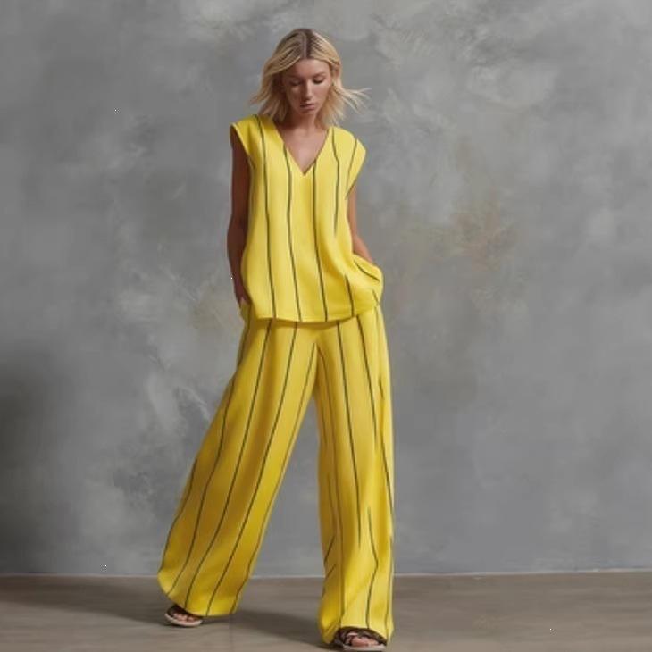 16 French minimalist black and white vertical stripes loose and thin women's suit wide-leg pants two-piece set